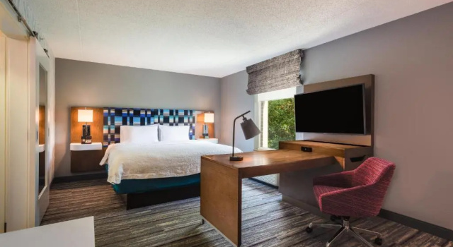 Студия Hampton Inn & Suites Herndon-Reston