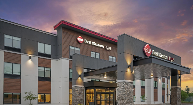 Best Western Plus Marquette Hotel & Suites, Забронировать Отель Маркетт штат Мичиган, рядом с UP Health System - Marquette