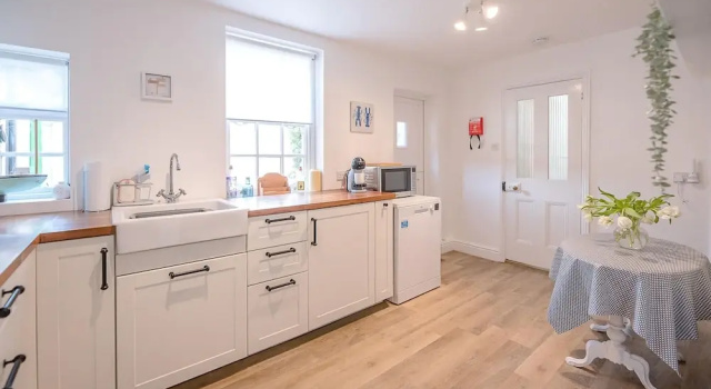 Коттедж Bonheur, 16 Bartholomew Green, Southwold