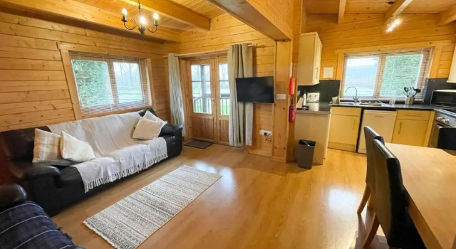 Oat Hill Farm Lodges, Забронировать Фермерский дом Отели Крюкерн с парковкой, Парковка
