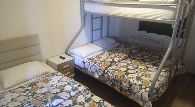 Четырёхместный семейный номер Standard с видом на горы Ena Serenity Boutique Hotel