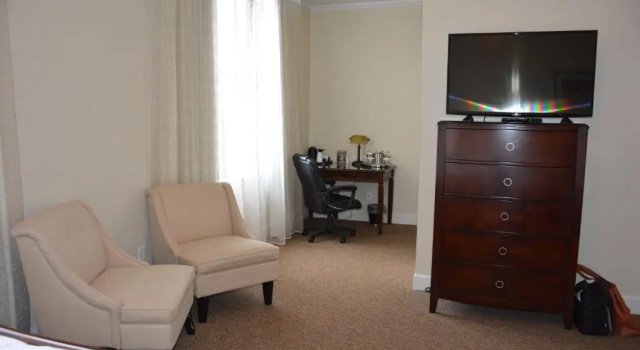 Четырёхместный номер Standard Hotel Bentley