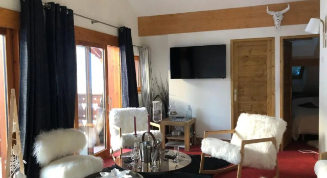 Penthouse "Bond 007" 120 m2 piscine sauna Risoul 1850, Забронировать Апартаменты/квартира Отели Hautes-Alpes с парковкой, Парковка