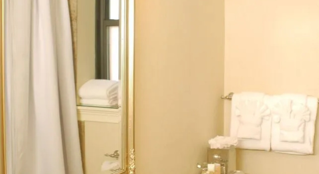 The Genesee Grande Hotel, Забронировать Отель Сиракьюс Finger Lakes, рядом с Музей канала Эри