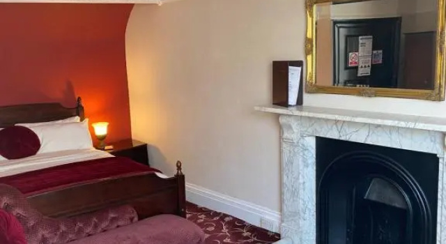 Номер Standard The Tudor Hotel
