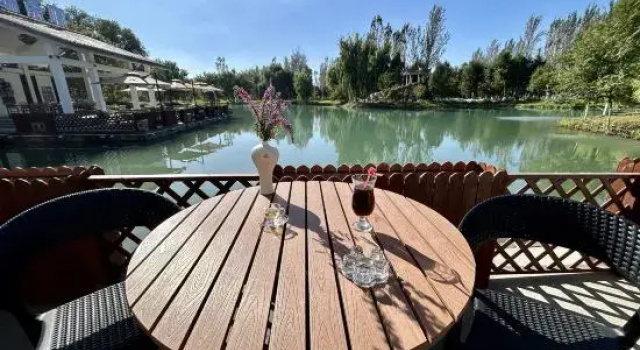 Yili River Hotel, Забронировать Отель Отели Кульджа с бассейном, Бассейн