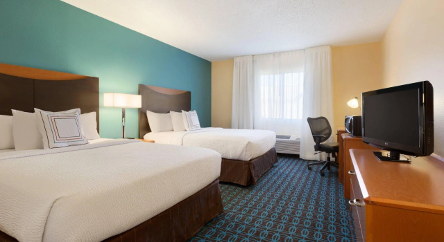 Четырёхместный номер Standard Fairfield Inn & Suites Bismarck North