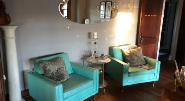 Holiday B&B, Boek Bed and Breakfast Indianapolis Indiana