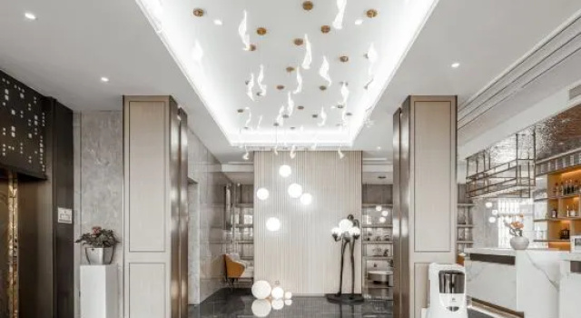 The Fili Hotel, God of Wealth