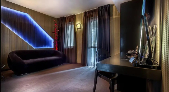 Люкс Executive Plaza V Hotel