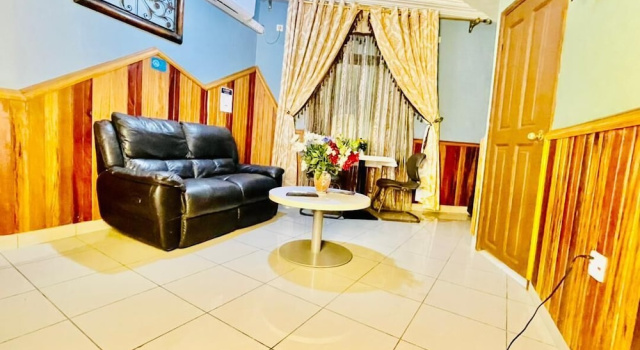 Suite Luxury Marvel Hotel Buea