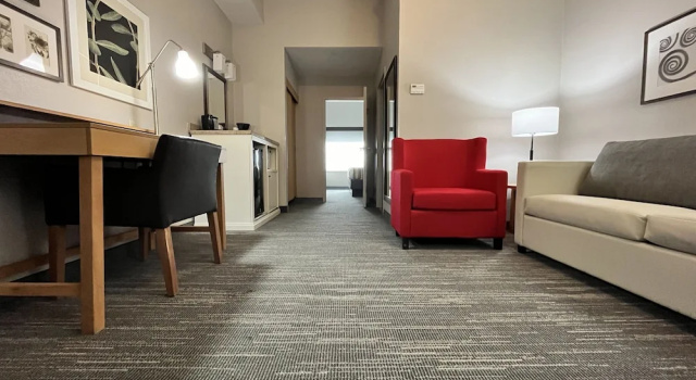 Люкс c 1 комнатой Country Inn & Suites by Radisson, Harrisburg - Hershey West, PA