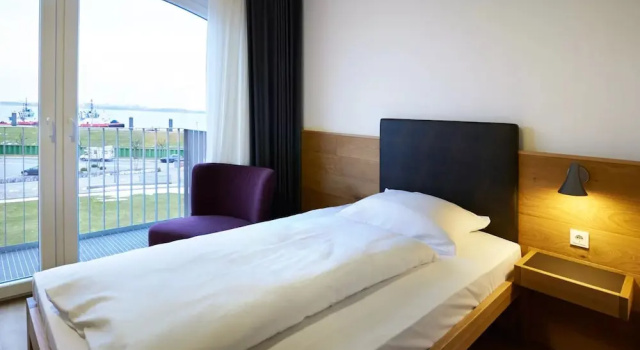 Im-Jaich Hotel Bremerhaven, Забронировать Отель Бремерхафен Бремен
