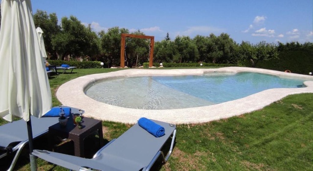 Коттедж Villa Traditional Estate Heated Pool & Garden, 5 bedrooms