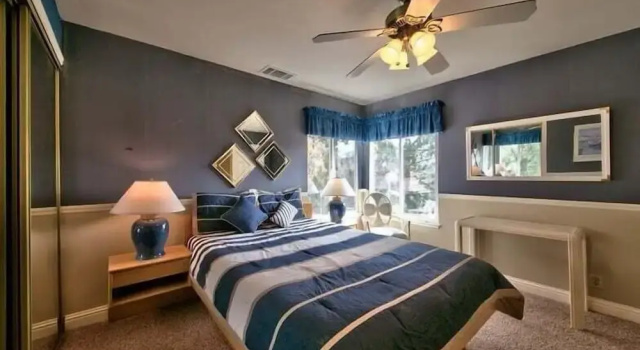 Коттедж 1673 Venice Drive 4 Bedroom Home