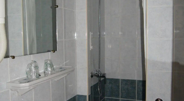 Standart üç kişilik oda Le Régence