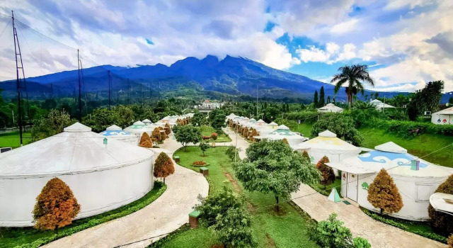 Бунгало Superior The Highland Park Resort Hotel Bogor