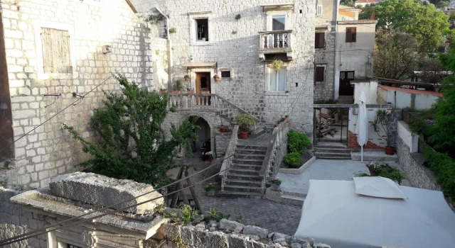 Guest House Exalto, Забронировать Гостевой дом Гостевые дома Трогир, рядом с Church of St. Barbara, Гостевой дом