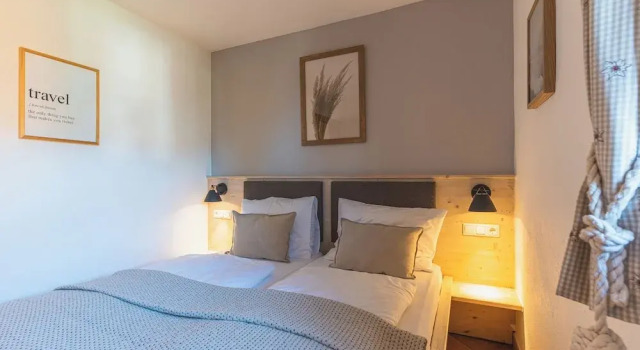 Семейное шале Dorfchalets & Apartments - in Kaprun centre including FREE entry Tauern Spa and Summer Card