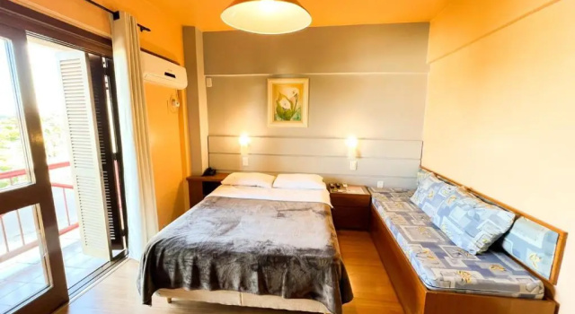 Двухместный номер Deluxe с балконом Hotel das Rosas