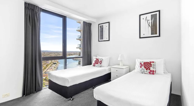 Номер Standard с 2 комнатами с балконом и с видом на океан Circle on Cavil Holidays Gold Coast