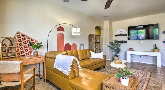 Family-friendly Goodyear Home w/ Private Pool, Забронировать Отель Гудиер Phoenix Metropolitan Area
