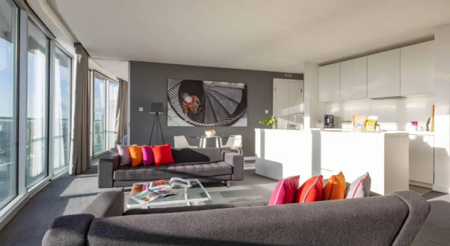 Апартаменты Пентхаус с 2 комнатами с балконом Staying Cool At Rotunda, Birmingham - Serviced Apartments
