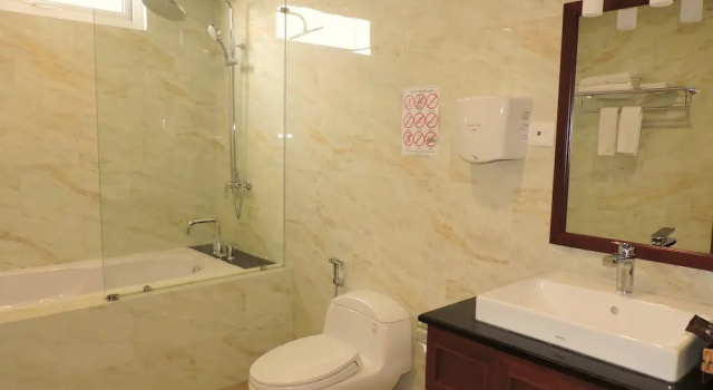 Номер Deluxe Minh Tam Phu Nhuan Hotel & Spa