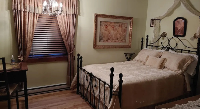 Guesthouse Refuge du Poète Montreal-Longueuil, Забронировать Гостевой дом Лонгёй South Shore Montreal