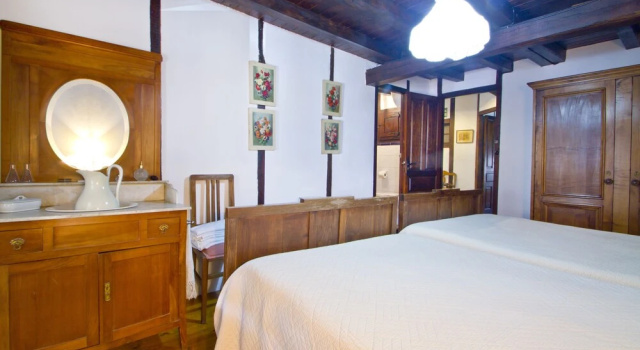 Vivienda rural La Otra Casa, Varaa Lomakoti Kantabria hotellit, joissa on pysäköinti, Pysäköinti