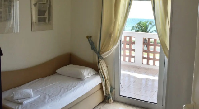 Stunning Beachfront Villa for Rent, Rezerwuj Willa Hotele w Sithonia z parkingiem, Parking