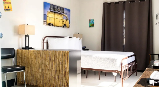 Двухместный коттедж с видом на гавань Sea Jay Motel and Marina