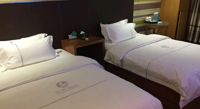 Номер Business Huangpu Hotel