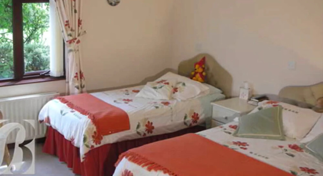 Browns Country House, Забронировать Отель Отели Графства Антрим с парковкой, Парковка