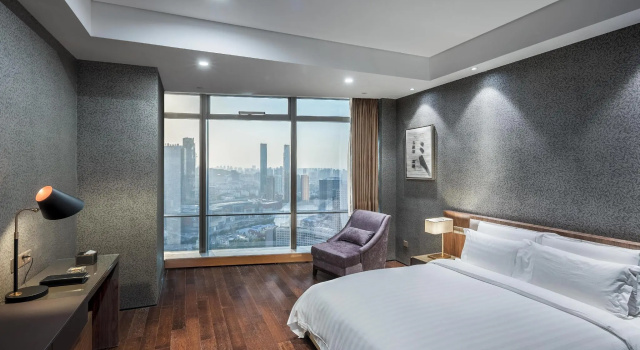 Номер Deluxe Grand Madison Qingdao Harbour-view Central（Former Qingdao Farglory Hotel）