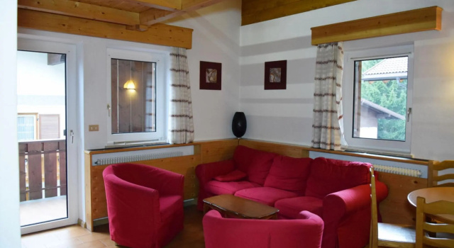 MADDALENA , apartment in villa for 8 people. (022039-AT-056830)-111 MADDALENA SX, Забронировать Апартаменты/квартира Канацеи Трентино-Альто-Адидже