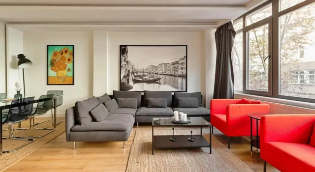 Апартаменты Sleek and Central Flat With Backyard in Besiktas