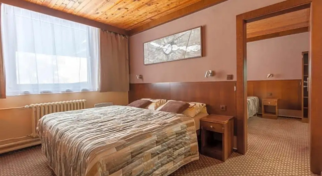 Hotel Tetřeví Boudy, Rezervați Hotel Cerny Dul Hradec Kralove