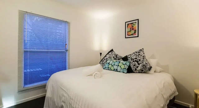 Апартаменты DAWN, 2BDR Carlton Apartment