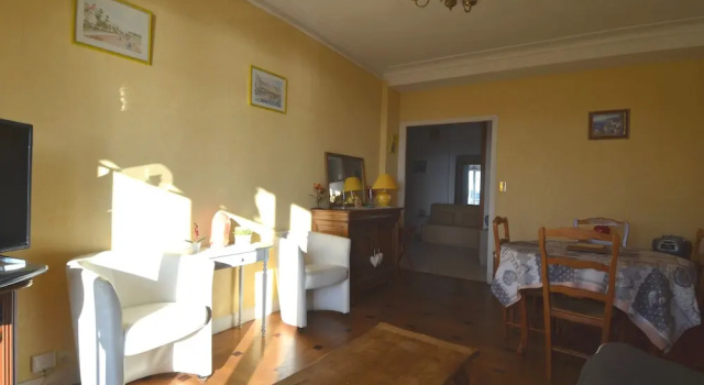 Period apartment 5 persons with Sea View and Parking in Port of Nice, Забронировать Апартаменты/квартира Mont Boron Ницца, рядом с Гора Борон