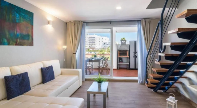 Апартаменты Apartamento Poeta House by Sunnyway