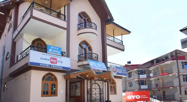 OYO 10229 Hotel Crystal