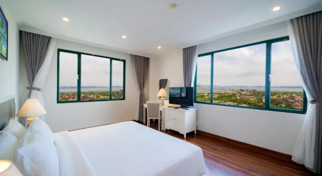 Двухместный номер Deluxe с видом на море Halong & Me Hometel Double Room