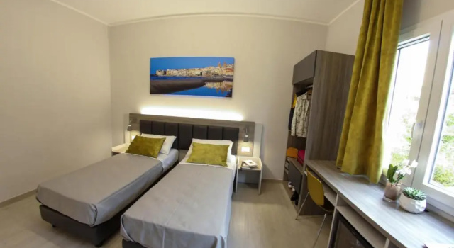 Двухместный номер Deluxe с балконом YEASY smart rooms Cefalu