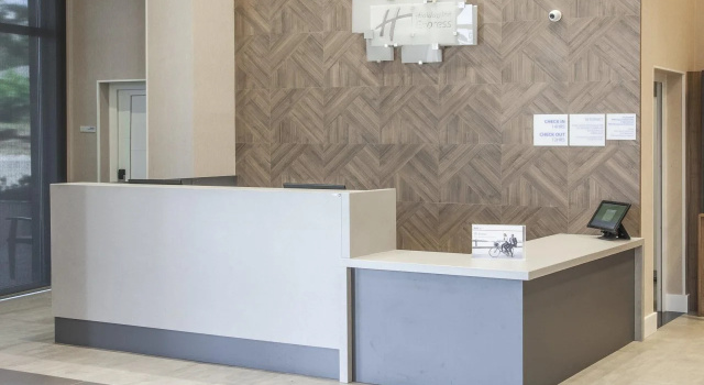 Holiday Inn Express - Farroupilha, um Hotel IHG, Забронировать Отель Фарропилья Риу-Гранди-ду-Сул