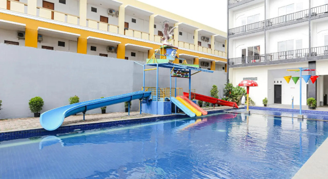 Hotel Grand Pacific by OYO Rooms