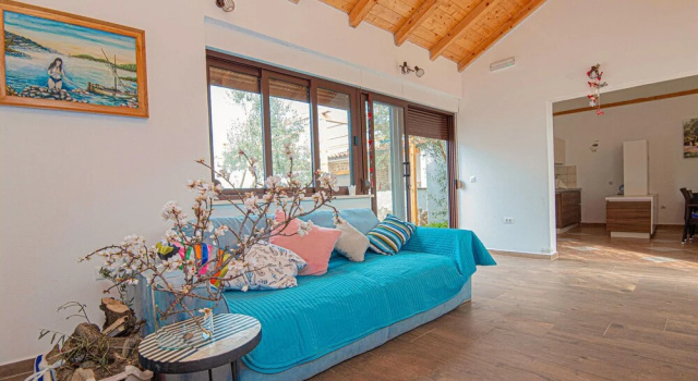 Awesome Home in Jezera with Hot Tub, WiFi & 1 Bedrooms, Rezerwuj Hotel Jezera 
