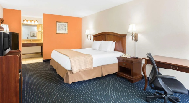 Двухместный номер Standard Baymont by Wyndham Rocky Mount I-95