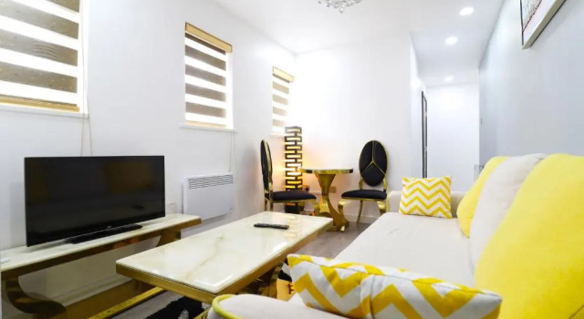 Апартаменты c 1 комнатой Queen Stay Apartments