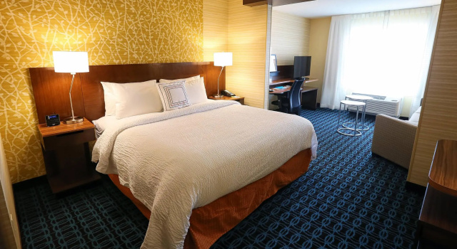 Двухместная студия Fairfield Inn & Suites by Marriott Madison Verona